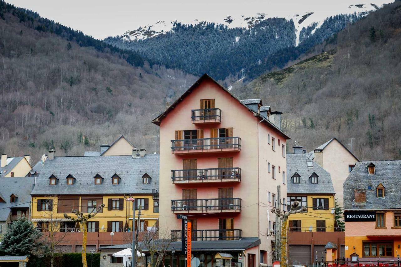 Hostaltina Боссост Экстерьер фото